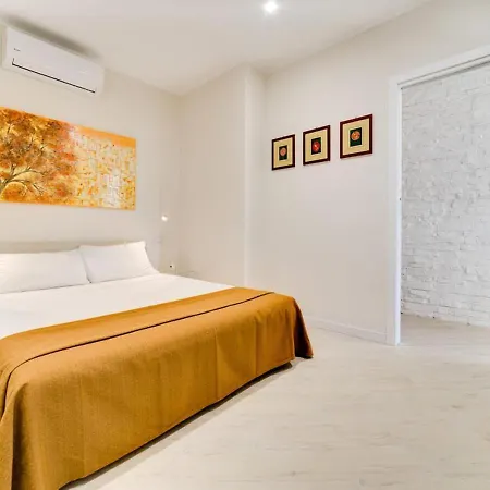 Апартаменты Luxury, Large Flat With Terrace On Vatican Walls *