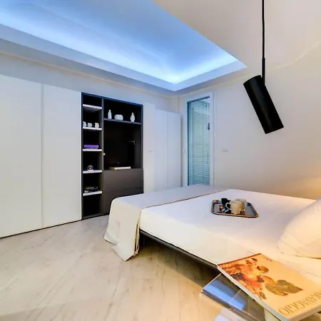 Апартаменты Luxury, Large Flat With Terrace On Vatican Walls Рим